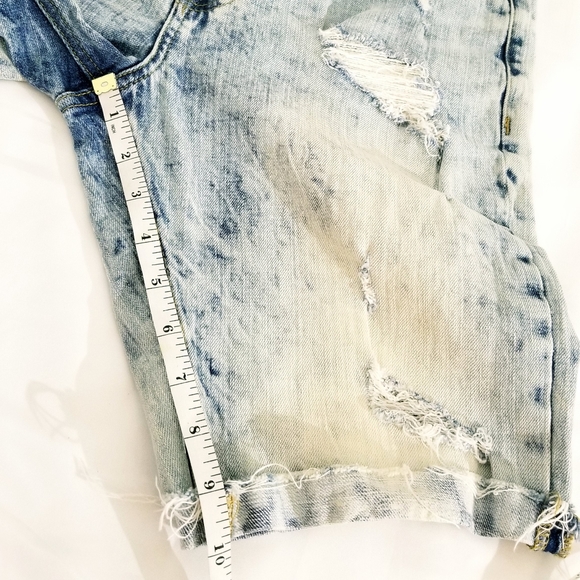 American Eagle Outfitters Core Flex Light Faded Distressed Denim Shorts - Picture 13 of 14